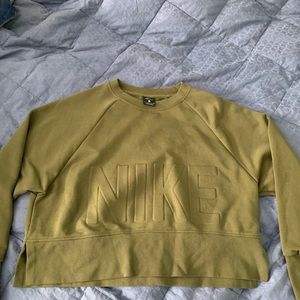 Cropped Nike dry-fit sweater